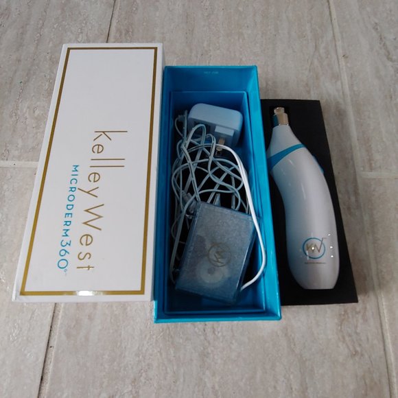 Kelley West Microderm 360 Personal Home Diamond Microdermabrasion Kit - Picture 2 of 3